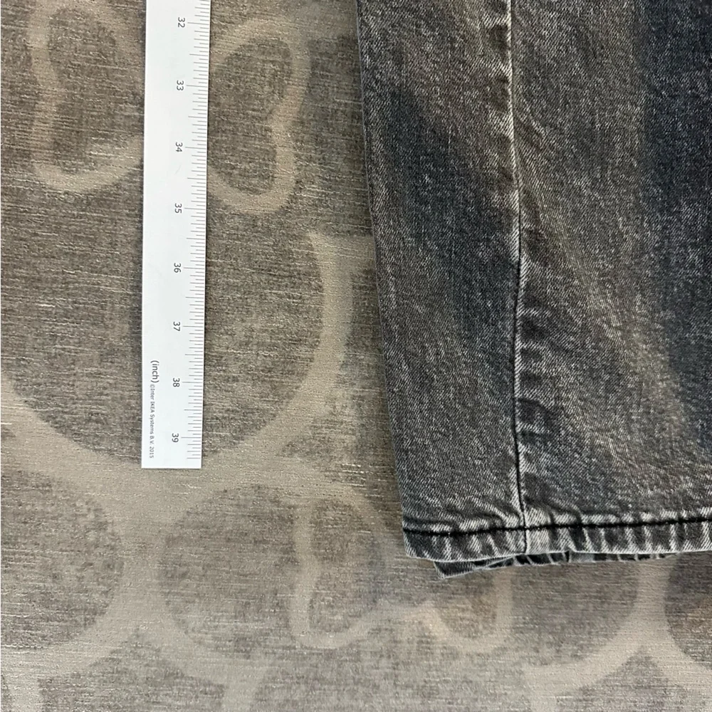 Levis gray straight fit